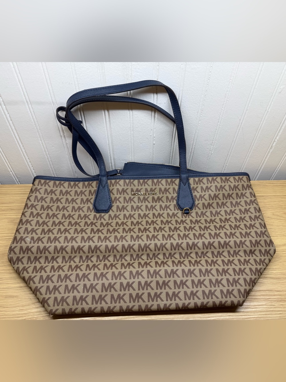 Michael Kors Candy Large Signature Reversible Tote Bag